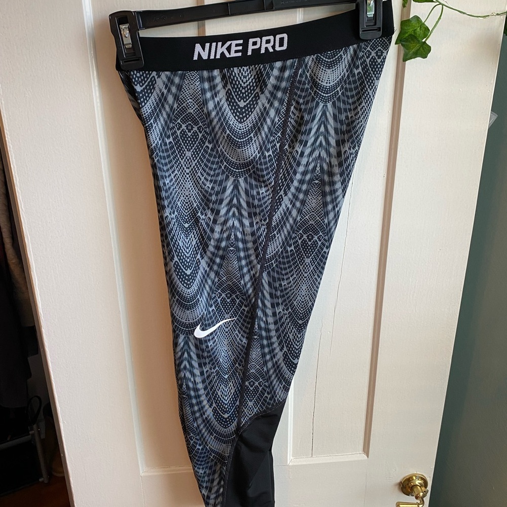 Capri Nike Leggings